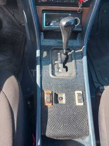 Mercedes E 200 1990, 315,385 km - 2.0 l - Bakı