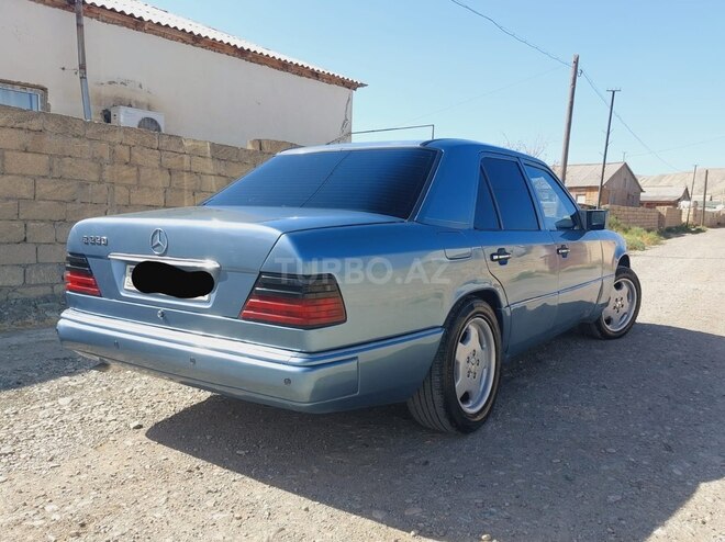 Mercedes E 200 1990, 315,385 km - 2.0 l - Bakı