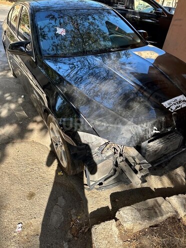 BMW 528 2014, 270,000 km - 2.0 l - Bakı