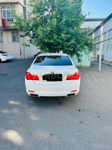 BMW 750 2009, 202,000 km - 4.4 л - Bakı
