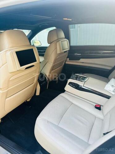 BMW 750 2009, 202,000 km - 4.4 л - Bakı