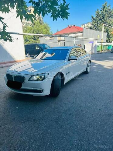 BMW 750 2009, 202,000 km - 4.4 л - Bakı