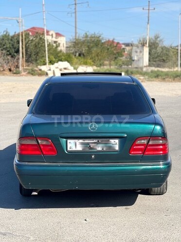 Mercedes E 230 1995, 328,000 km - 2.3 l - Bakı