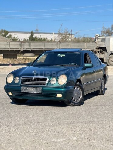 Mercedes E 230 1995, 328,000 km - 2.3 l - Bakı
