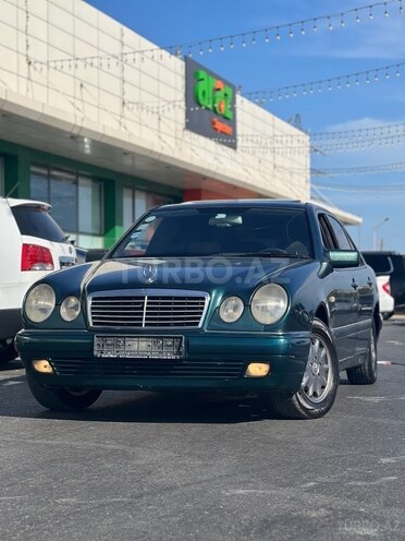 Mercedes E 230 1995, 328,000 km - 2.3 l - Bakı