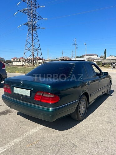 Mercedes E 230 1995, 328,000 km - 2.3 l - Bakı