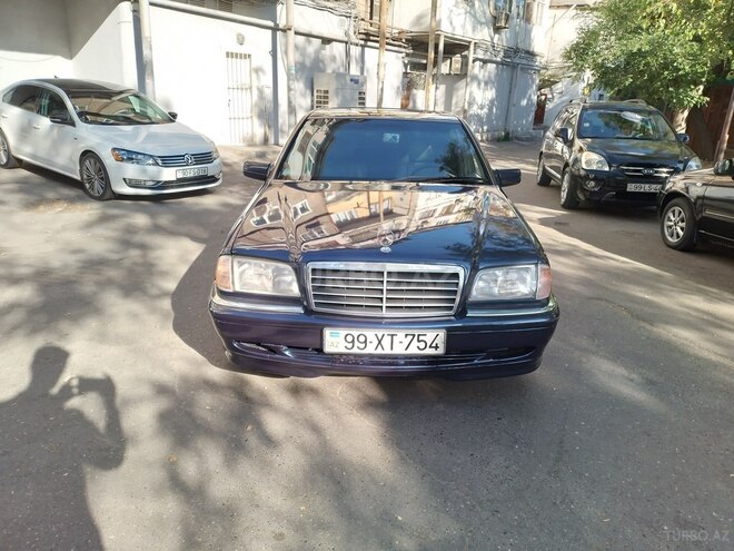 Mercedes C 230 1997, 333,000 km - 2.3 l - Bakı