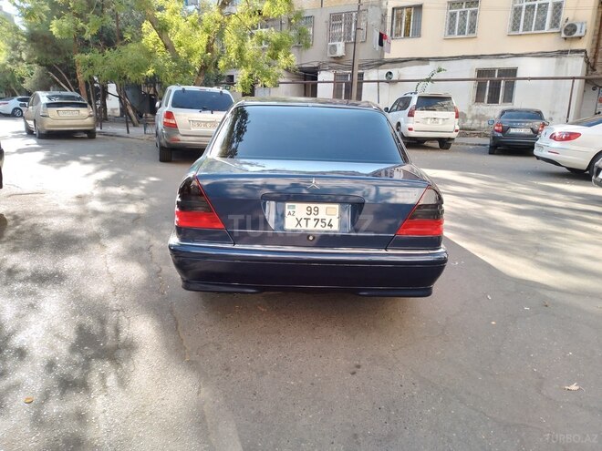 Mercedes C 230 1997, 333,000 km - 2.3 l - Bakı