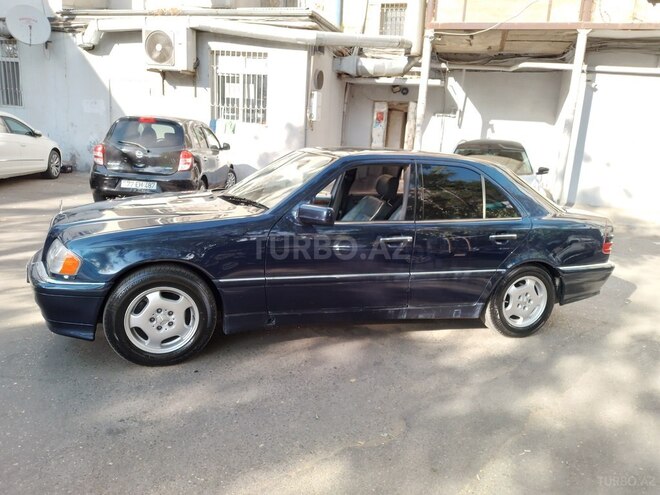 Mercedes C 230 1997, 333,000 km - 2.3 l - Bakı
