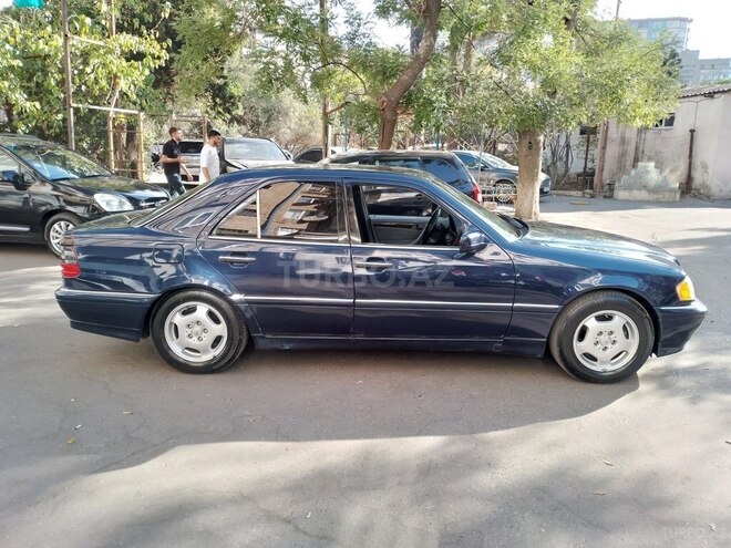 Mercedes C 230 1997, 333,000 km - 2.3 l - Bakı