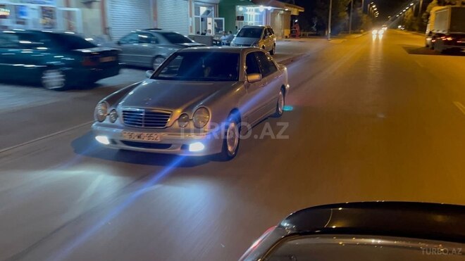 Mercedes E 220 2000, 600,000 km - 2.2 l - Bakı
