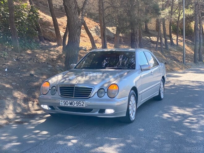 Mercedes E 220 2000, 600,000 km - 2.2 l - Bakı
