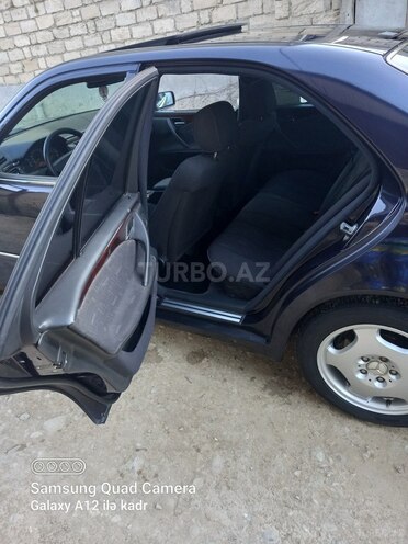 Mercedes E 240 1998, 346,080 km - 2.4 l - Bakı