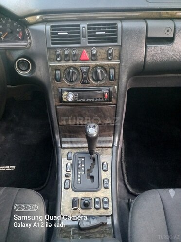 Mercedes E 240 1998, 346,080 km - 2.4 l - Bakı