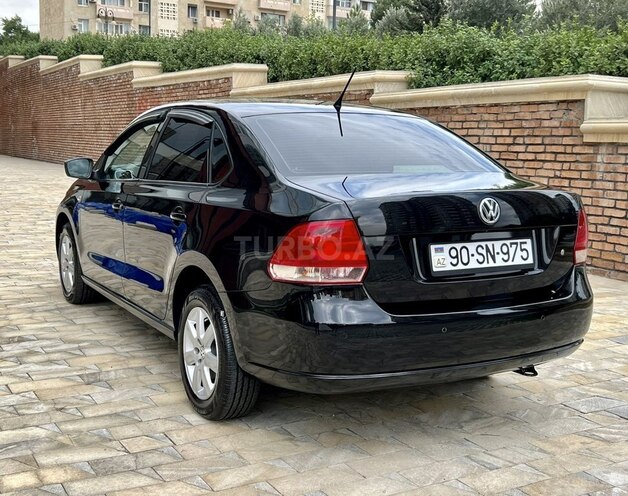 Volkswagen Polo 2013, 188,000 km - 1.6 l - Bakı