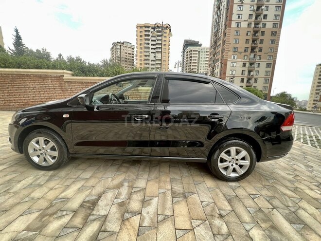 Volkswagen Polo 2013, 188,000 km - 1.6 l - Bakı