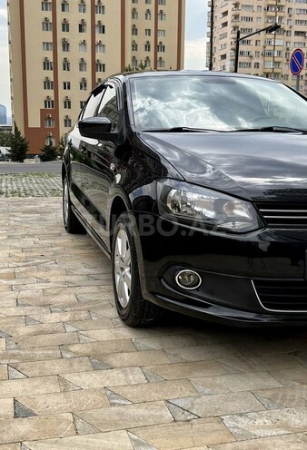 Volkswagen Polo 2013, 188,000 km - 1.6 l - Bakı