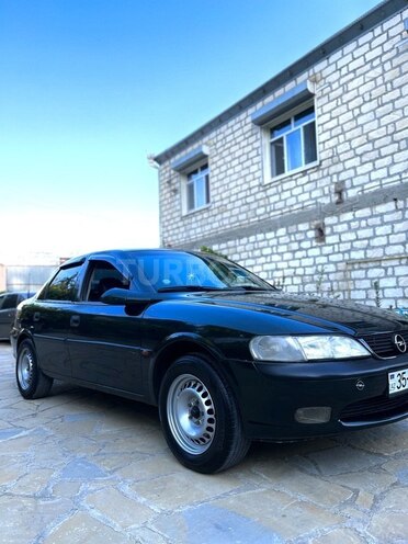 Opel Vectra 1998, 377,000 km - 2.0 л - Qazax
