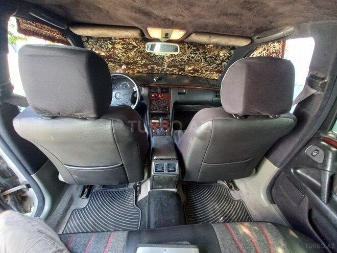 Mercedes E 200 1996, 256,987 km - 2.0 л - Bakı