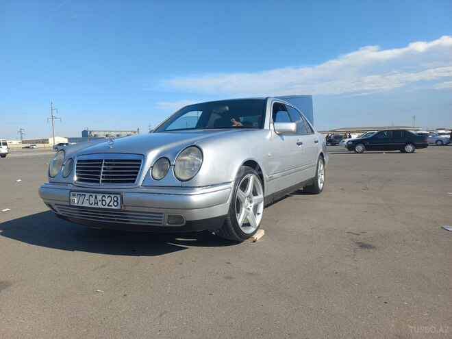 Mercedes E 200 1996, 256,987 km - 2.0 л - Bakı