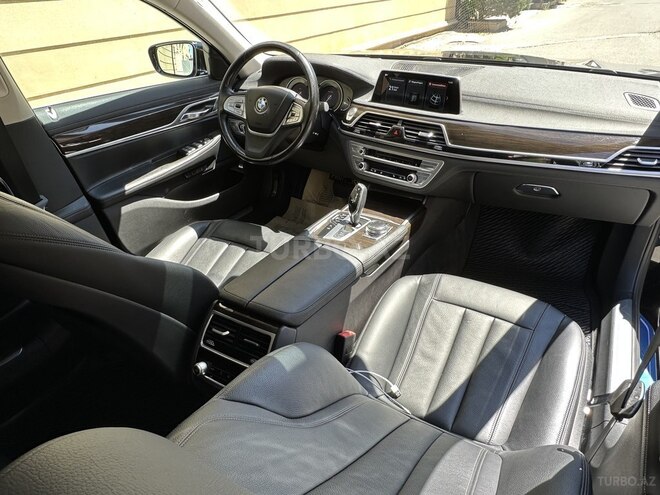 BMW 740 2017, 220 km - 3.0 л - Bakı