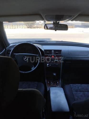 Mercedes C 220 1999, 325,632 km - 2.2 л - Sumqayıt