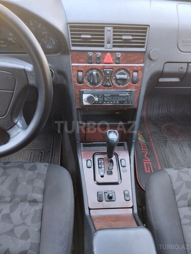 Mercedes C 220 1999, 325,632 km - 2.2 л - Sumqayıt