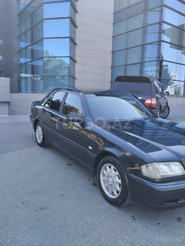Mercedes C 220 1999, 325,632 km - 2.2 л - Sumqayıt