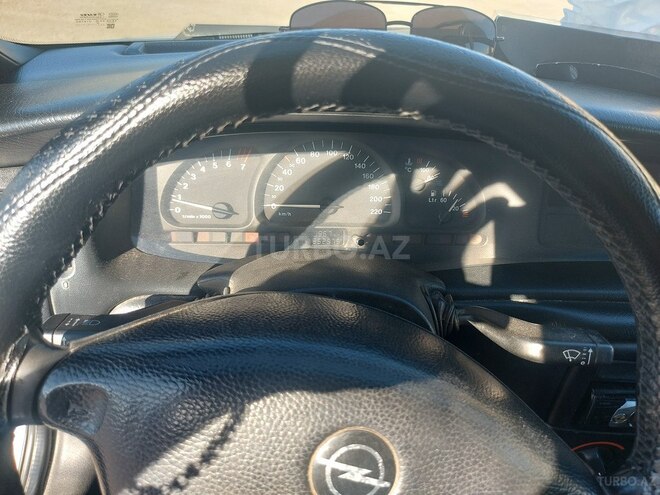Opel Vectra 1996, 355,500 km - 1.8 л - Sumqayıt
