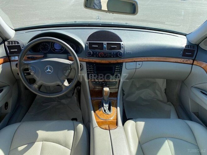 Mercedes E 240 2003, 242,135 km - 2.4 l - Bakı