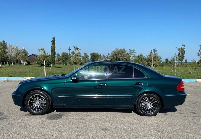 Mercedes E 240 2003, 242,135 km - 2.4 l - Bakı