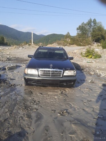 Mercedes C 220 2000, 398,000 km - 2.2 л - Bakı