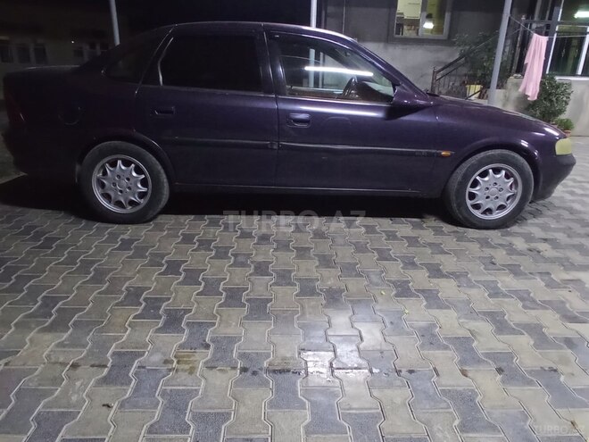 Opel Vectra 1996, 300,000 km - 2.0 l - Masallı