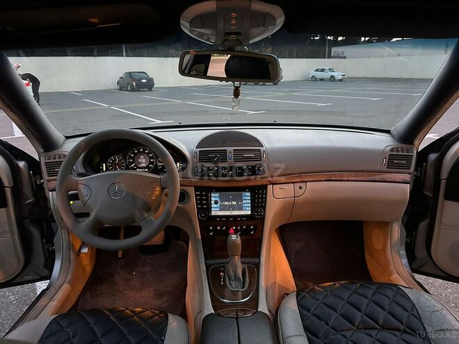 Mercedes E 320 2004, 368,000 km - 3.2 l - Bakı