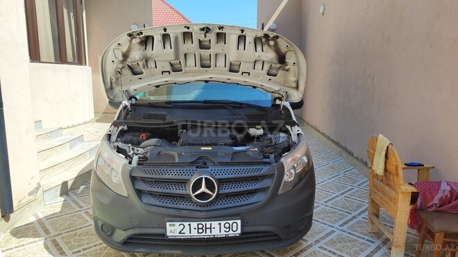 Mercedes Vito 114 2017, 256,609 km - 1.6 л - Gəncə