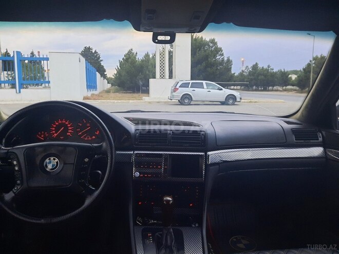 BMW 740 1997, 256,365 km - 4.4 l - Sumqayıt