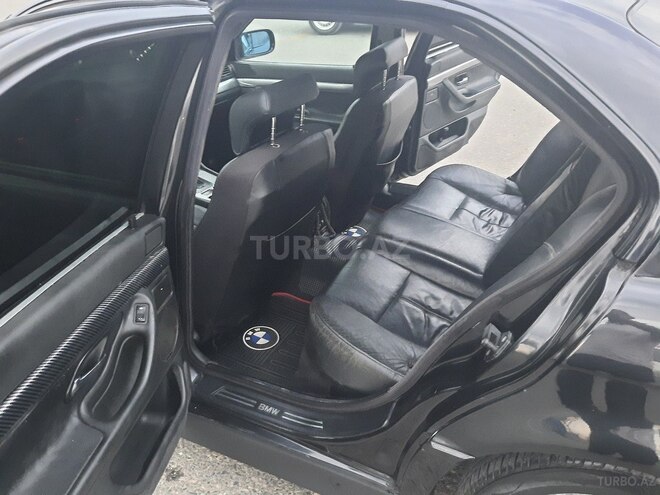 BMW 740 1997, 256,365 km - 4.4 l - Sumqayıt