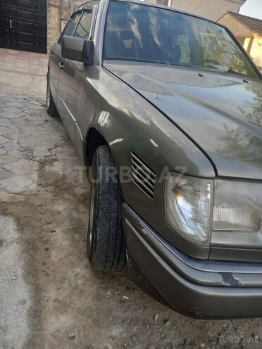 Mercedes E 300 1993, 422,000 km - 3.0 l - Bakı