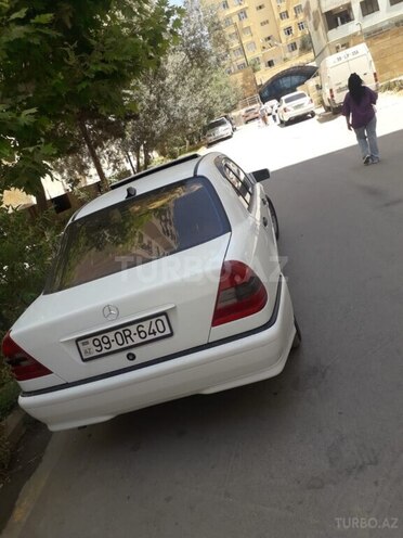 Mercedes C 180 1995, 200,000 km - 1.8 л - Bakı