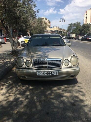 Mercedes E 230 1996, 282,000 km - 2.3 l - Bakı