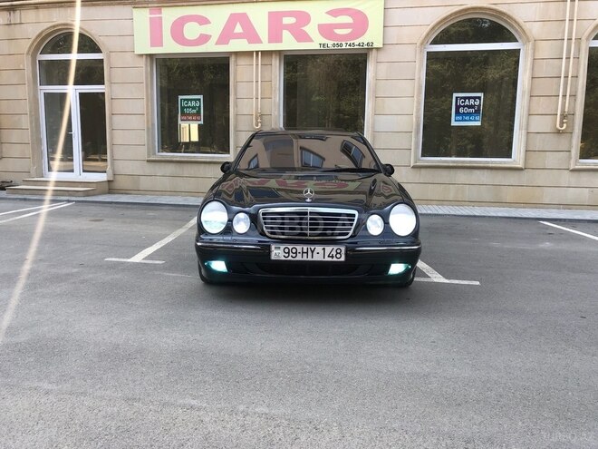 Mercedes E 320 2001, 181,528 km - 3.2 л - Masallı