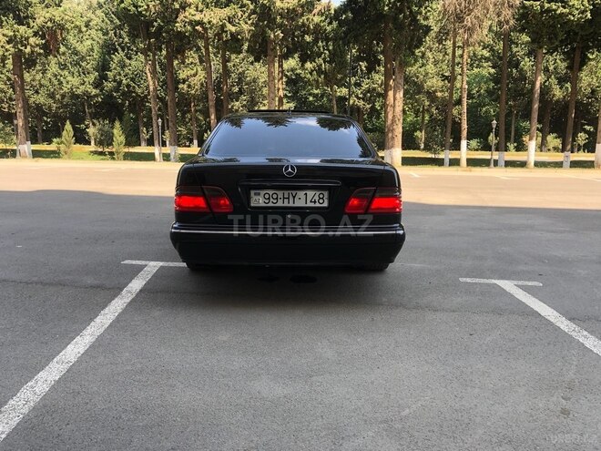Mercedes E 320 2001, 181,528 km - 3.2 л - Masallı
