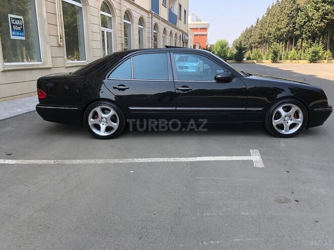 Mercedes E 320 2001, 181,528 km - 3.2 л - Masallı