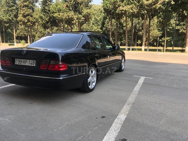 Mercedes E 320 2001, 181,528 km - 3.2 л - Masallı