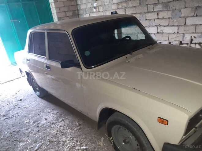 LADA (VAZ) 2107 1981, 77,563 km - 1.6 l - Salyan