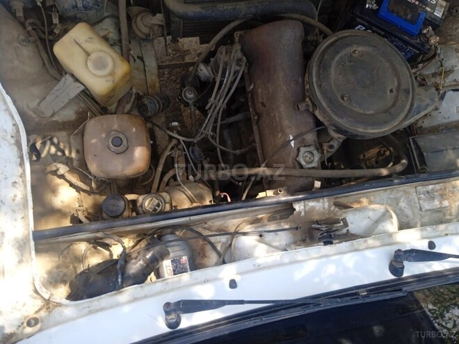 LADA (VAZ) 2107 2004, 10,000 km - 1.6 л - Yardımlı