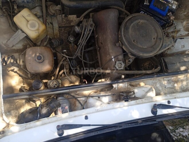 LADA (VAZ) 2107 2004, 10,000 km - 1.6 л - Yardımlı