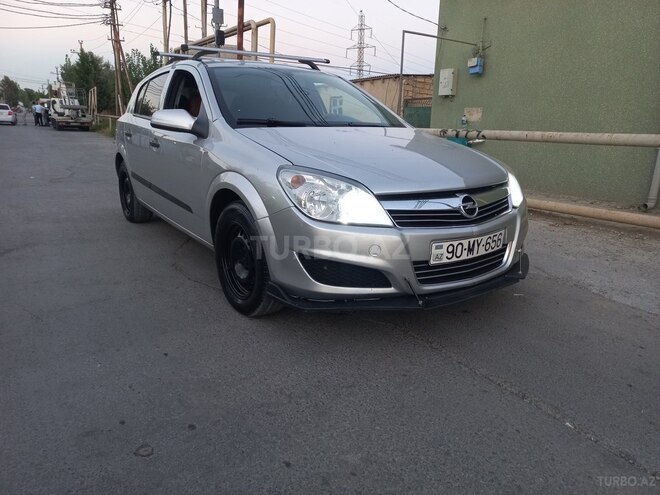 Opel Astra 2009, 233,212 km - 1.4 л - Bakı