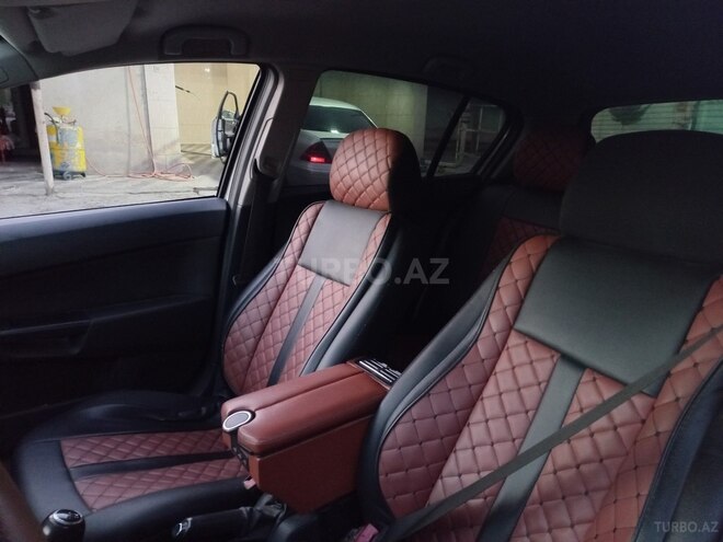 Opel Astra 2009, 233,212 km - 1.4 л - Bakı