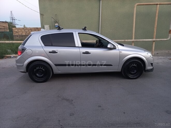 Opel Astra 2009, 233,212 km - 1.4 л - Bakı